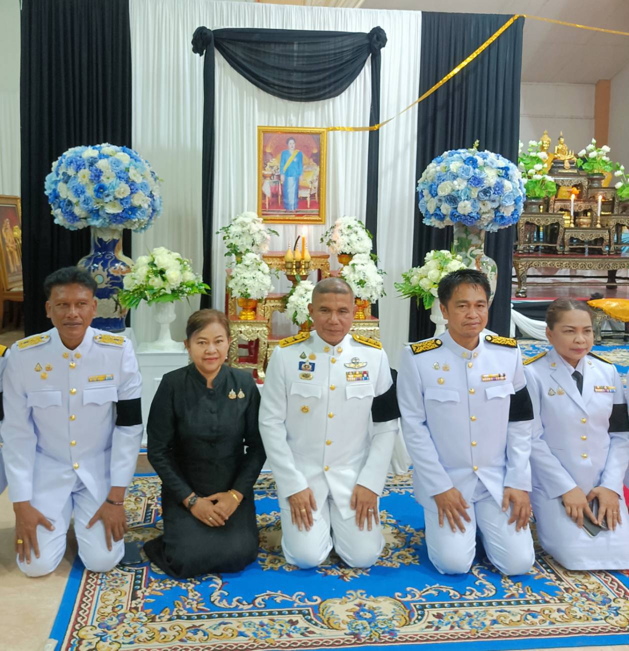 วันพฤหัสบดีที่ 30 ตุลาคม 2568  เวลา  16.30 น. 
นายหร้อหีม  นวลดำ  นายกเทศมนตรีตำบลควนเสาธง มอบหมาย 
นายพิเชษฐ์ ชนะสงคราม รองนายกเทศมนตรีตำบลควนเสาธง ร่วมพิธีบำเพ็ญกุศลสัตตมวาร (ครบ 7 วัน) ถวายเป็นพระราชกุศลแด่สมเด็จพระบรมราชชนนีพันปีหลวง ณ วัดตะโหมด อำเภอตะโหมด  จังหวัดพัทลุง