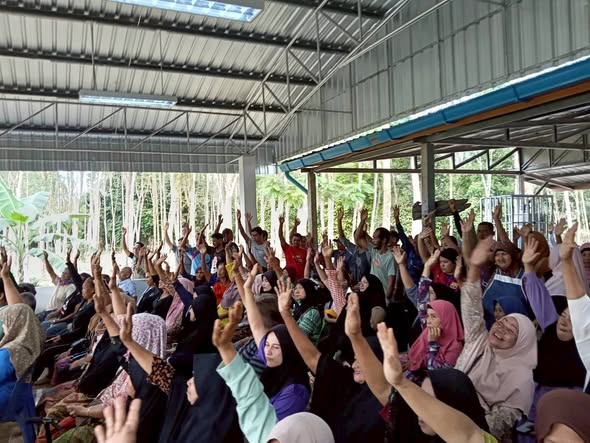 จัดการประชุมประชาคม
หมู่ที่ 3 ตำบลแม่ขรี เพื่อร่วมพิจารณาผู้มีสิทธิได้รับเงินช่วยเหลือผู้ประสบภัย